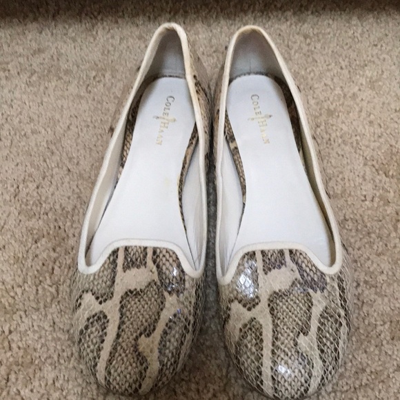 Cole Haan /Nike air size 7B faux snakeskin flats - Picture 1 of 8